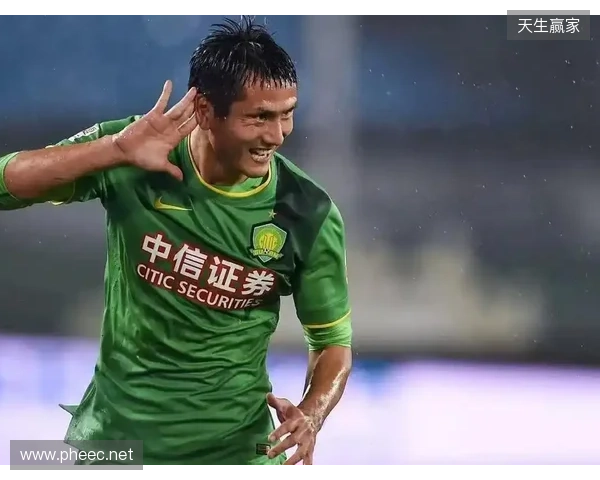 邵佳一：国足没有梅西C罗姆巴佩，不可能把球给一个人就解决问题